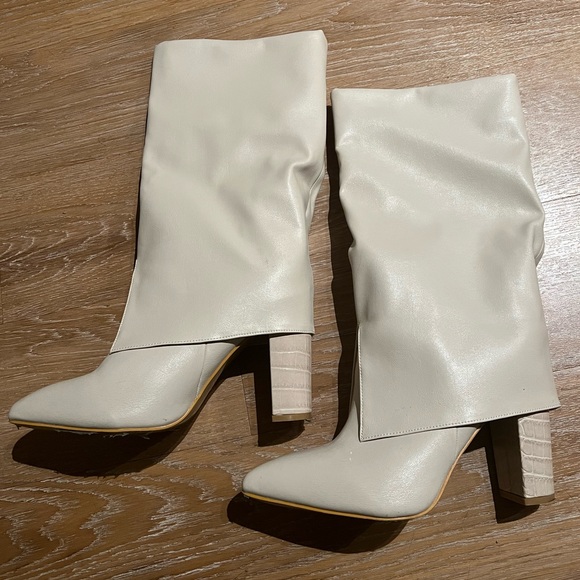 Fold Over Chunky Heeled Knee High Boots - Picture 3 of 4